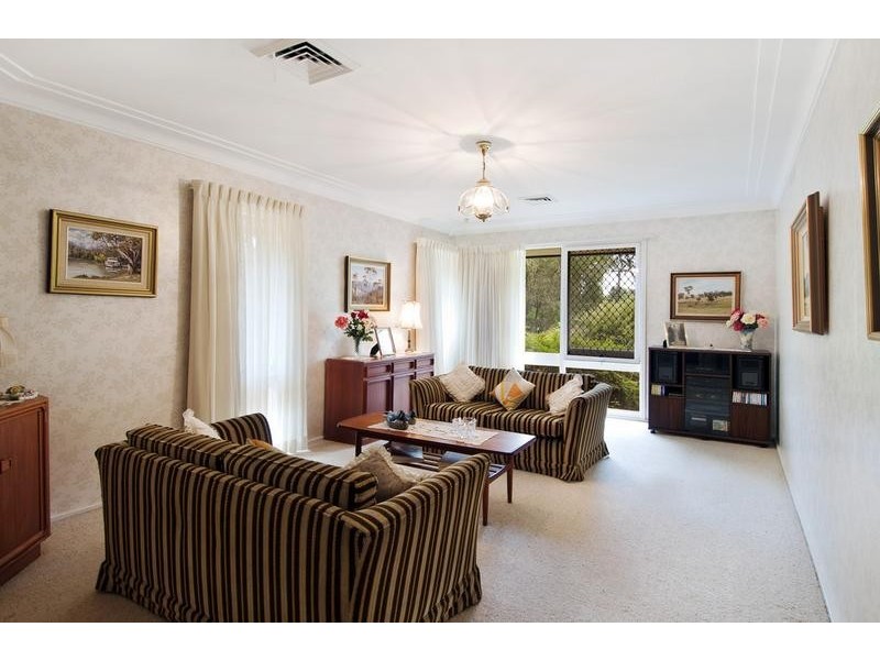 18 Wingara Grove, Belrose NSW 2085