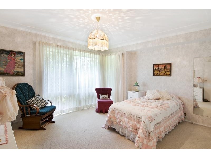 18 Wingara Grove, Belrose NSW 2085