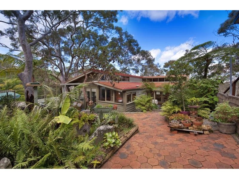18 Merrilee Crescent, Frenchs Forest NSW 2086