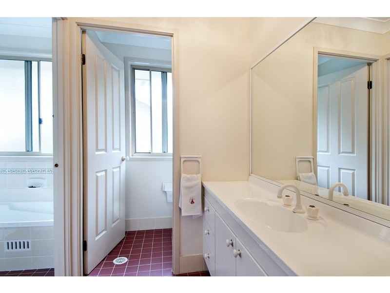 6 Bentley Avenue, Forestville NSW 2087