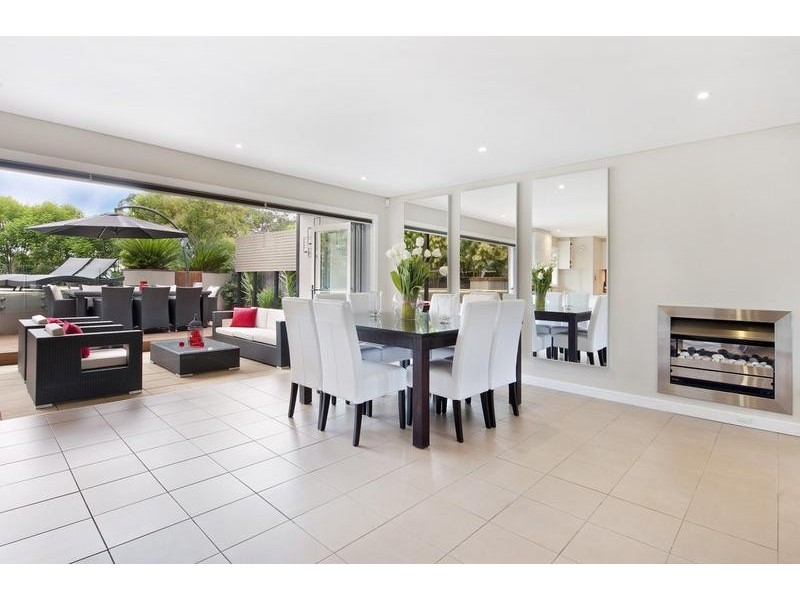 16 Woolrych Crescent, Davidson NSW 2085