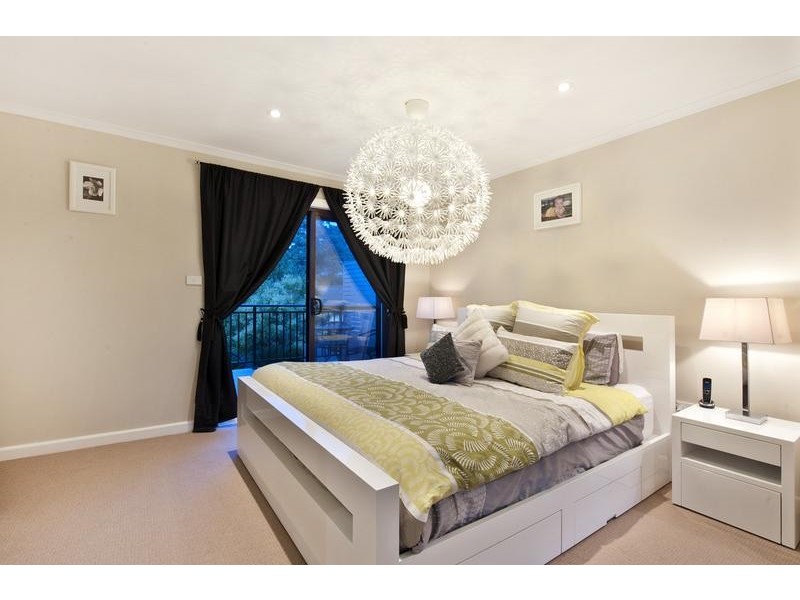 16 Woolrych Crescent, Davidson NSW 2085