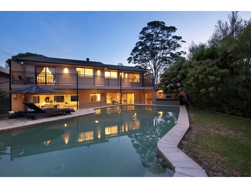 16 Woolrych Crescent, Davidson NSW 2085