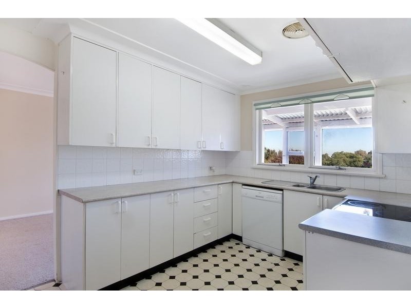 11 Dakara Drive, Frenchs Forest NSW 2086