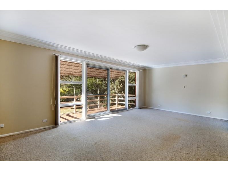 11 Dakara Drive, Frenchs Forest NSW 2086