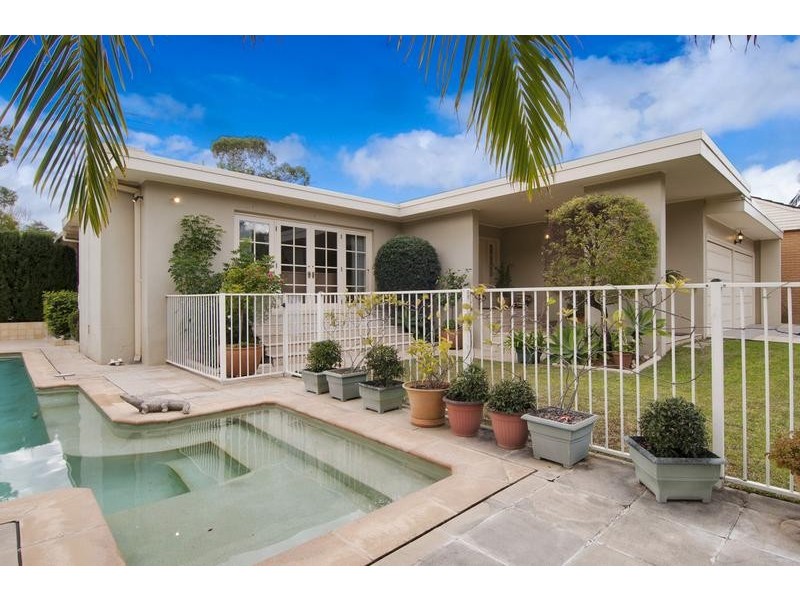 10 Stratford Drive, Belrose NSW 2085