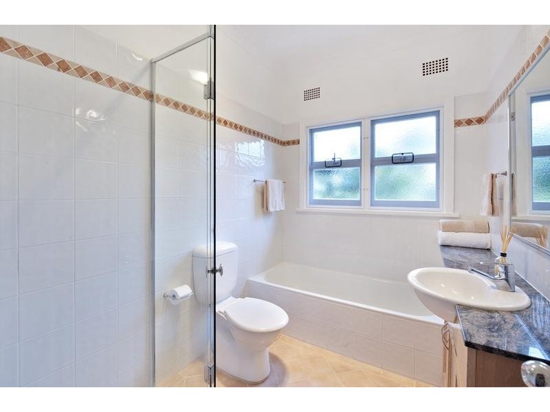 49 Prince Charles Road, Frenchs Forest NSW 2086