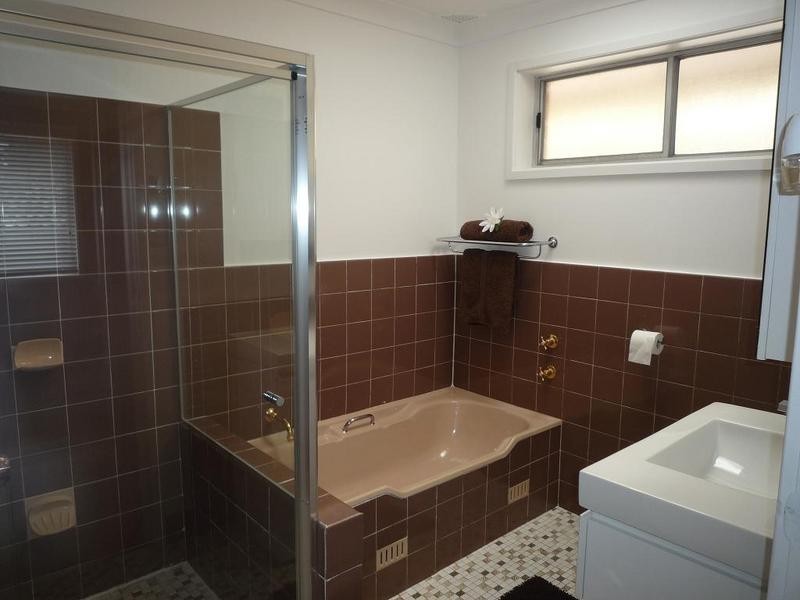 40 PRAHRAN AVENUE, Frenchs Forest NSW 2086