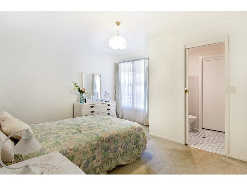 1 Wingara Grove, Belrose NSW 2085