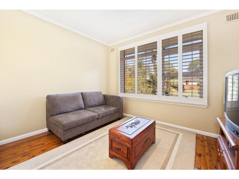 20 Adams Street, Frenchs Forest NSW 2086