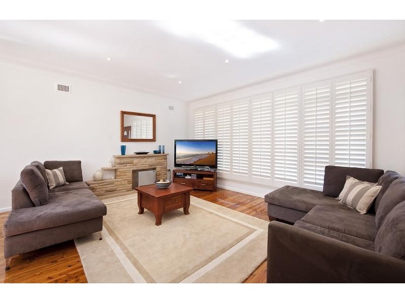 20 Adams Street, Frenchs Forest NSW 2086