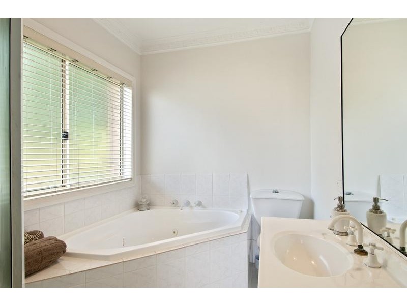 63 The Esplanade, Frenchs Forest NSW 2086