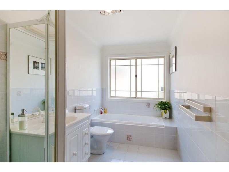 2/84F Haigh Avenue, Belrose NSW 2085