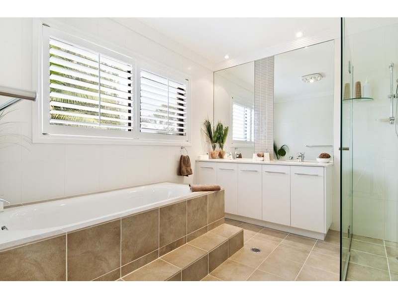 8 Busby Place, Frenchs Forest NSW 2086