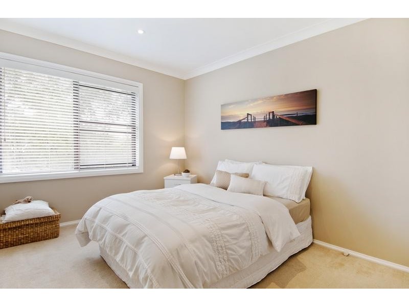 8 Busby Place, Frenchs Forest NSW 2086