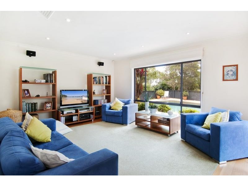 8 Busby Place, Frenchs Forest NSW 2086