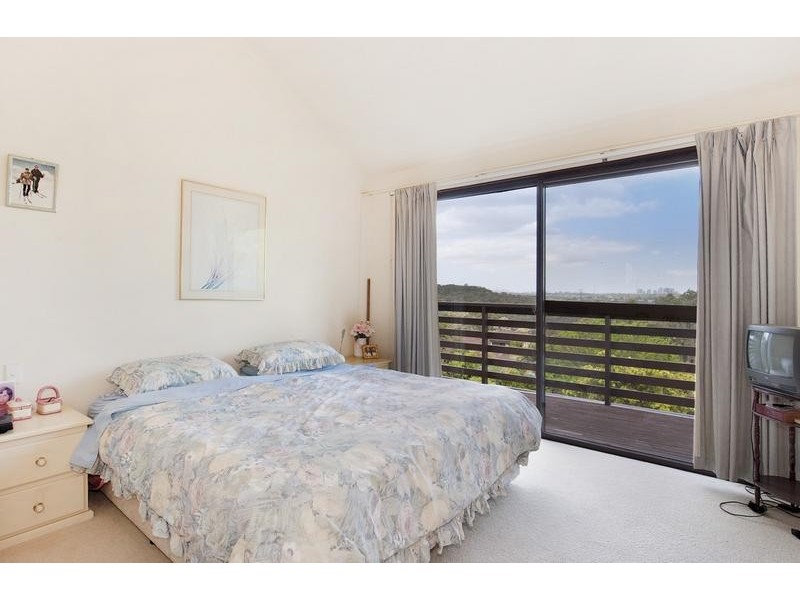 26 Sir Thomas Mitchell Drive, Davidson NSW 2085