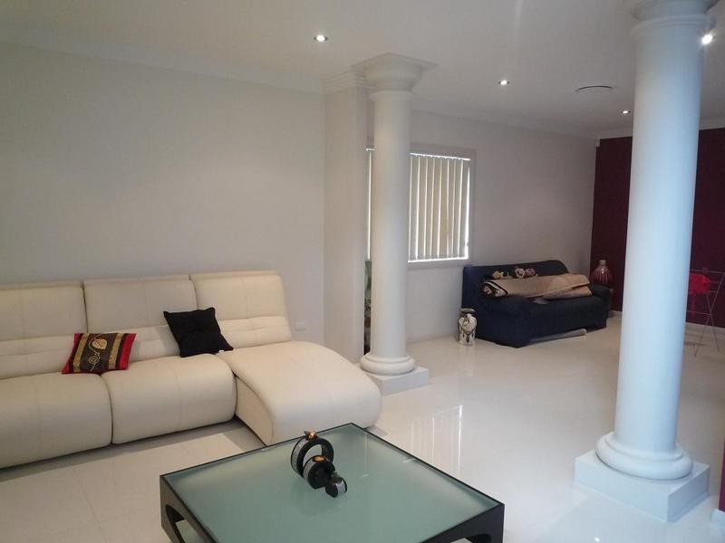 10 LAURIE PLACE, Belrose NSW 2085