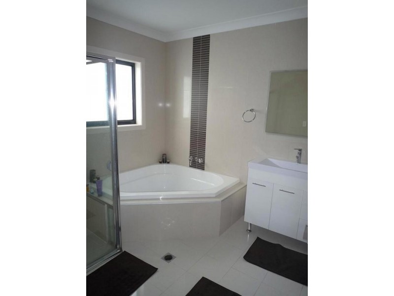 10 LAURIE PLACE, Belrose NSW 2085