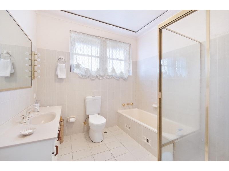 35 Adams Street, Frenchs Forest NSW 2086