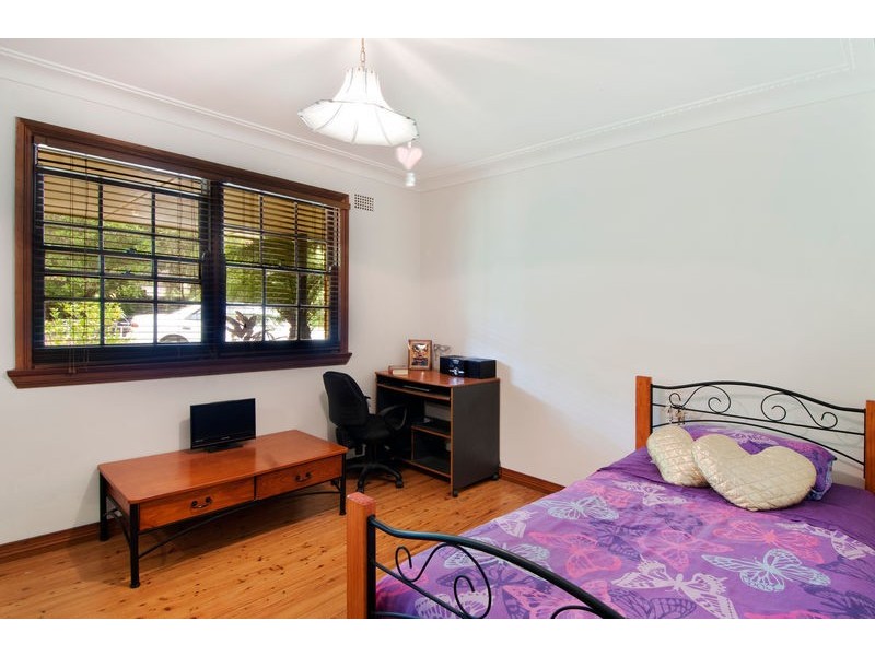 18 Wareham Crescent, Frenchs Forest NSW 2086