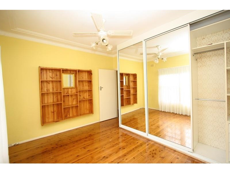 2 Bushland Avenue, Forestville NSW 2087