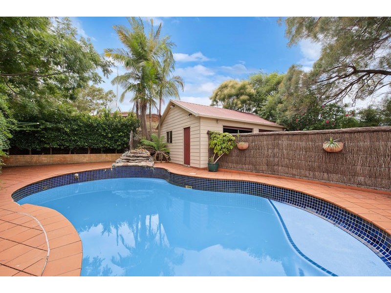 2 Bushland Avenue, Forestville NSW 2087