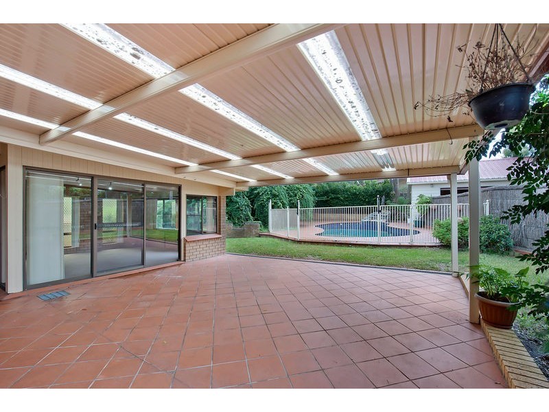 2 Bushland Avenue, Forestville NSW 2087