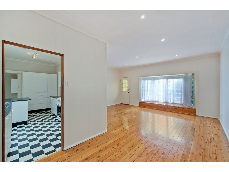 2 Bushland Avenue, Forestville NSW 2087