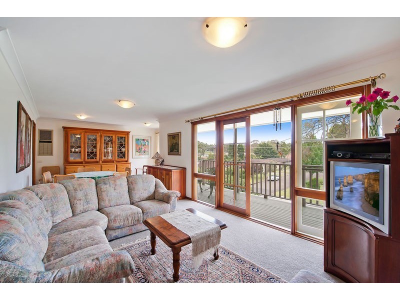 19 Knightsbridge Avenue, Belrose NSW 2085