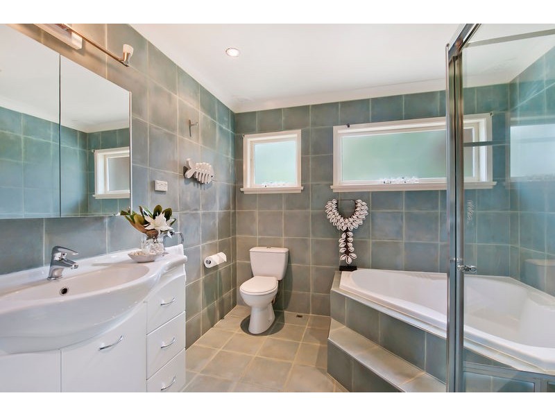 8 Jonathon Place, Frenchs Forest NSW 2086