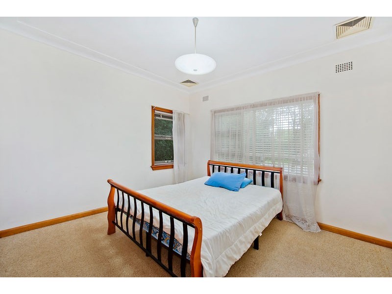 4 Bushland Avenue, Forestville NSW 2087