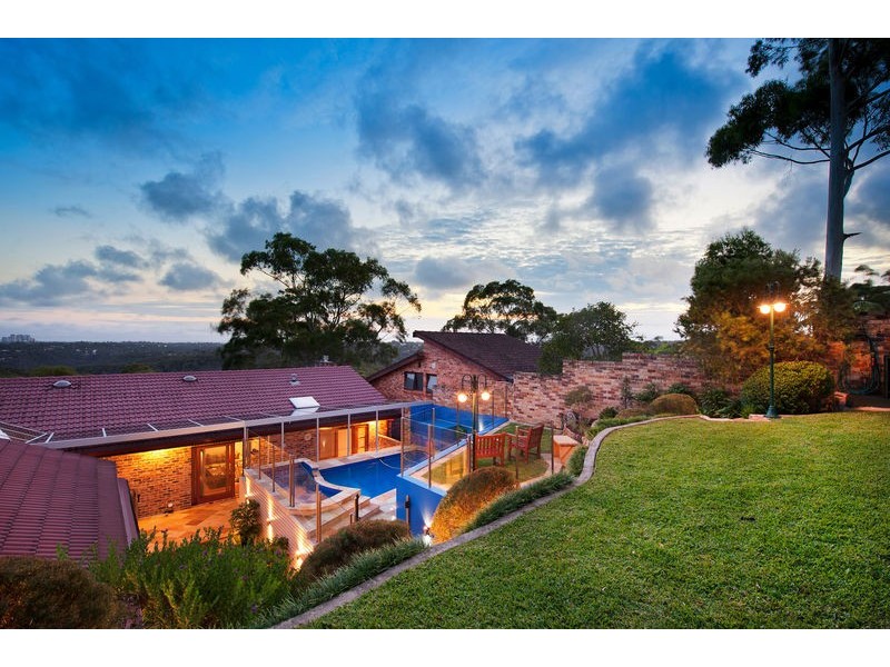 16 Sir Thomas Mitchell Drive, Davidson NSW 2085