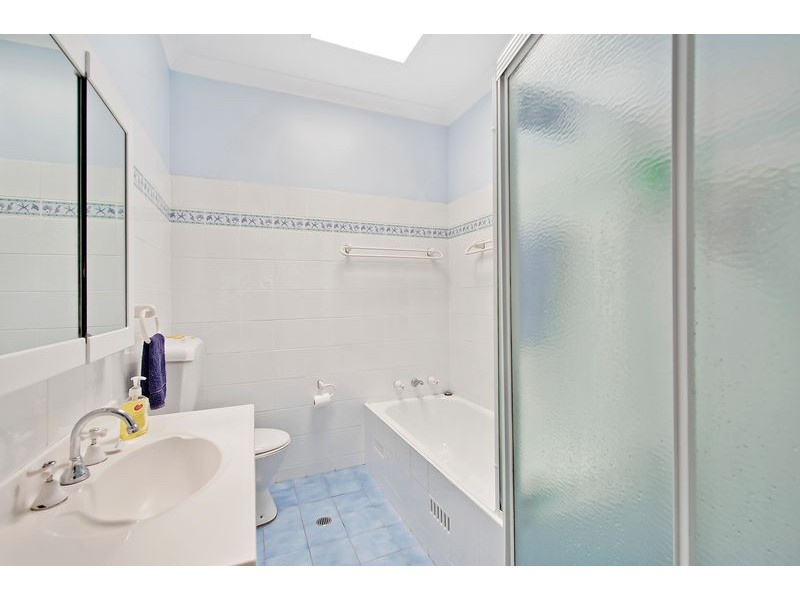 4 Sharan Place, Forestville NSW 2087