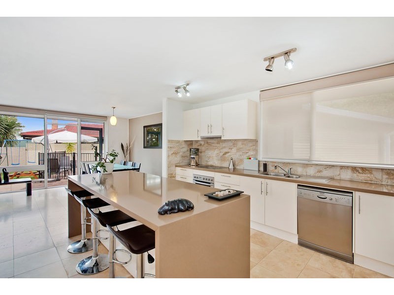 1 Stratford Drive, Belrose NSW 2085