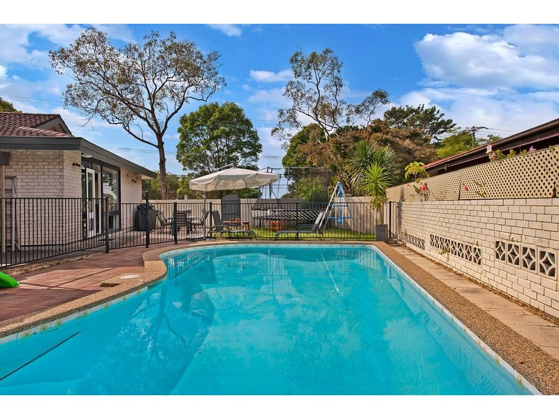 1 Stratford Drive, Belrose NSW 2085