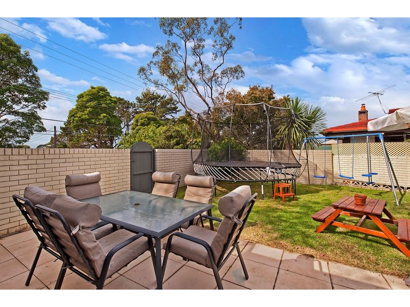 1 Stratford Drive, Belrose NSW 2085