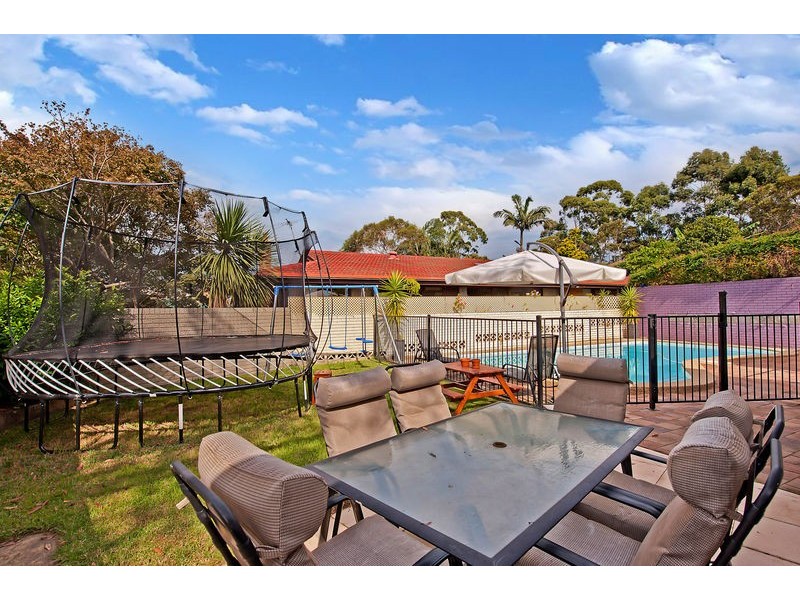 1 Stratford Drive, Belrose NSW 2085
