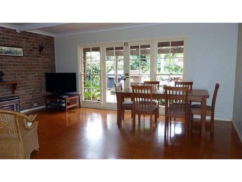 25 WARILI ROAD, Frenchs Forest NSW 2086