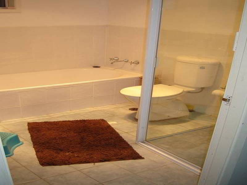 4 CURRAGUNDI AVENUE, Belrose NSW 2085