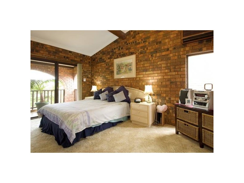 13 Cotentin Rd, Belrose NSW 2085