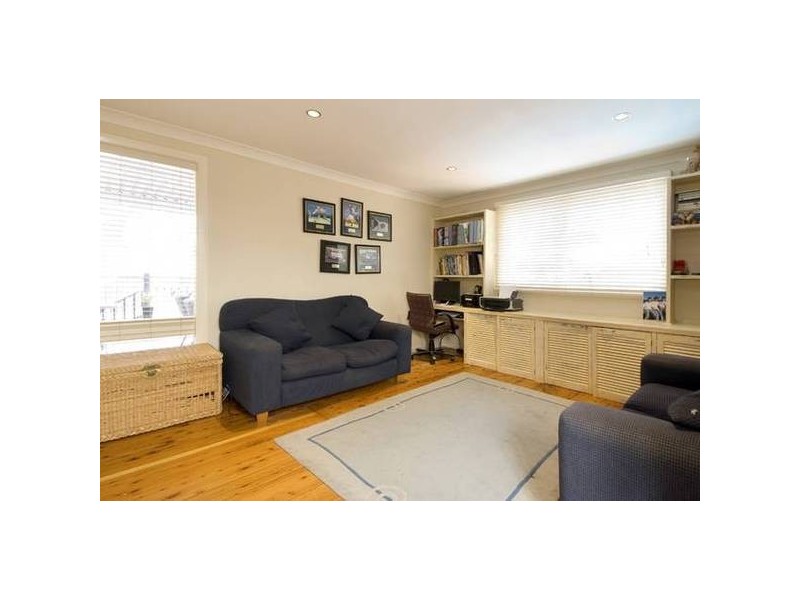 25 Roselands Avenue, Frenchs Forest NSW 2086