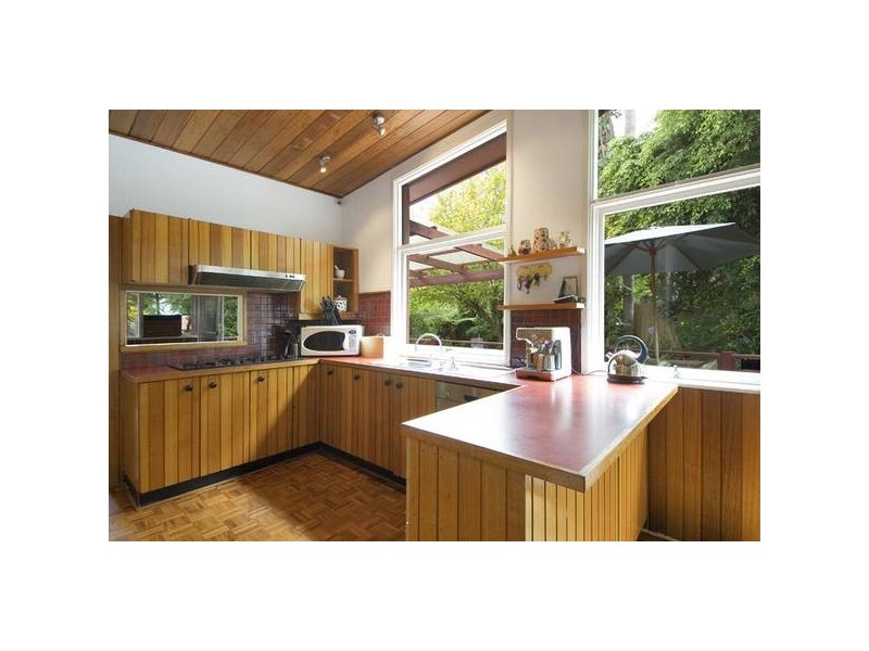 6 Angel Place, Forestville NSW 2087