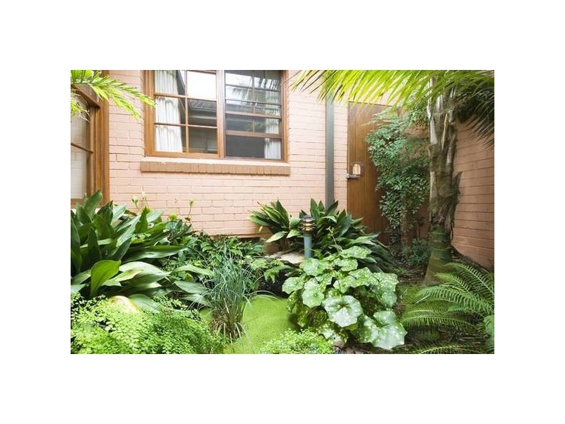 33 Pound Avenue, Frenchs Forest NSW 2086
