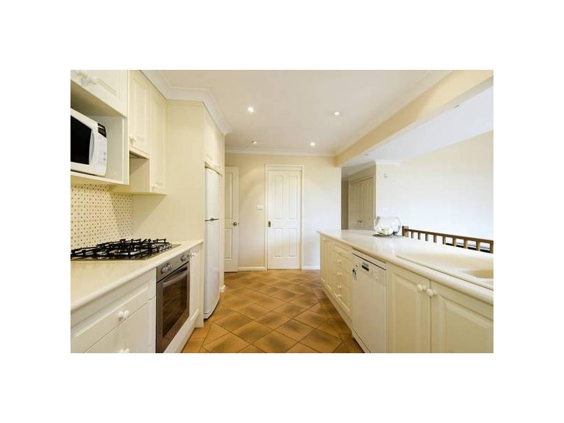 33 Pound Avenue, Frenchs Forest NSW 2086