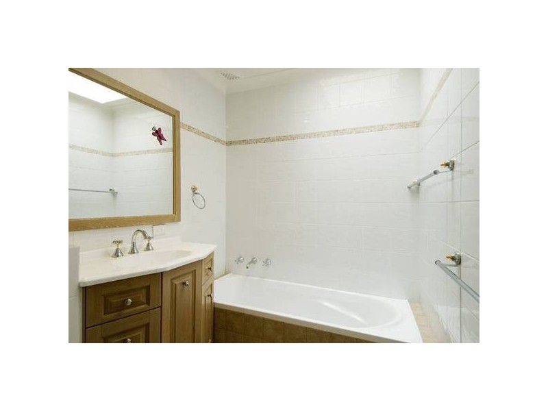 33 Pound Avenue, Frenchs Forest NSW 2086