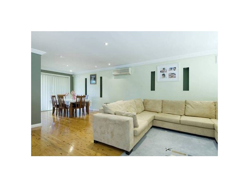 4 Karalta Crescent, Belrose NSW 2085