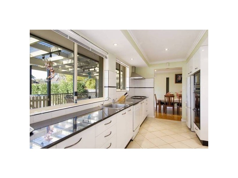 4 Karalta Crescent, Belrose NSW 2085