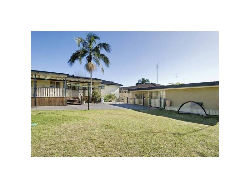 4 Karalta Crescent, Belrose NSW 2085