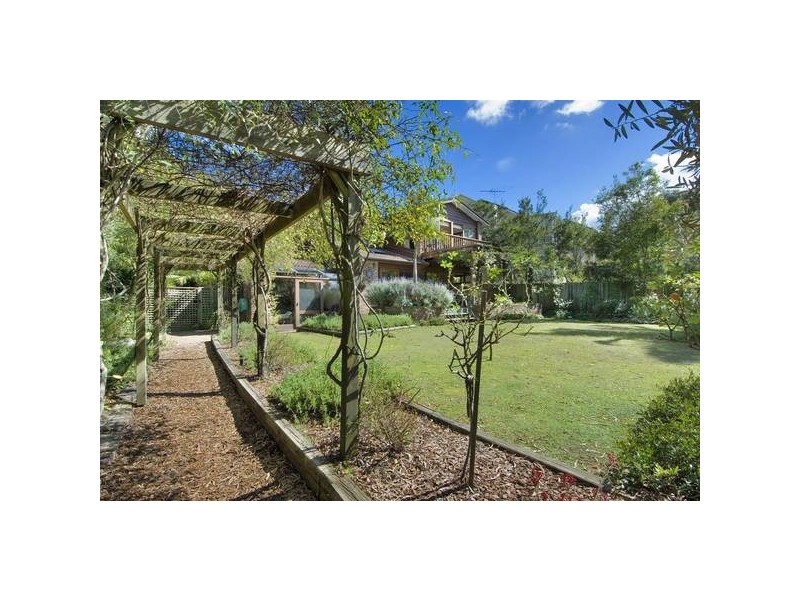 3 Farrer Place, Frenchs Forest NSW 2086